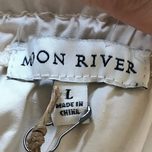 Moon River Tassel Puff Sleeve Top (NWT) - Picture 12 of 16